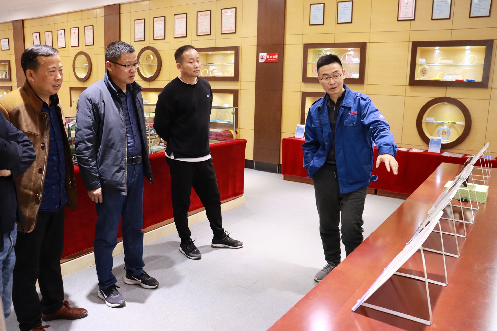 1648437227109021.jpg IMG_4218.JPG